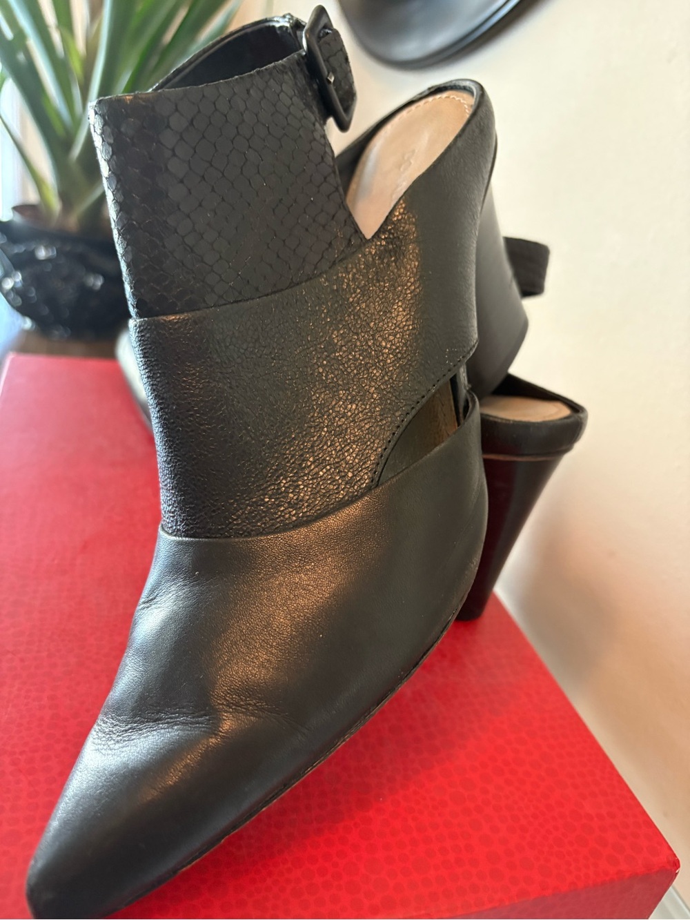 Donald J. Pliner Black Pointed Cutout Leather Heels - Picture 3 of 4